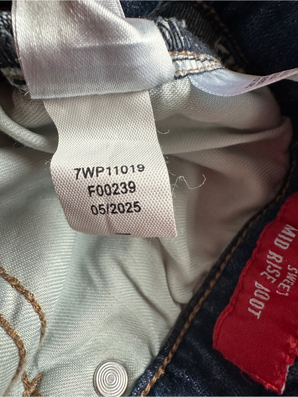 Lucky Brand sweet midrise boot jeans with stretch - Picture 5 of 11